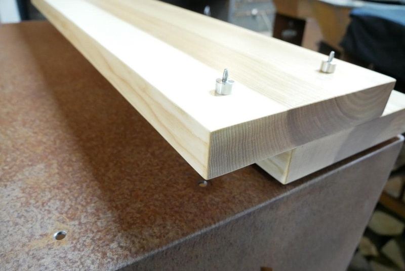 Table de rangement 48x96x96 avec billot en bois